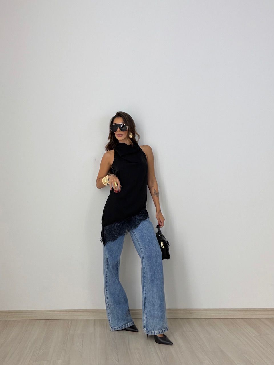 BLUSA MARIA CLARA ASSIMÉTRICA PRETA