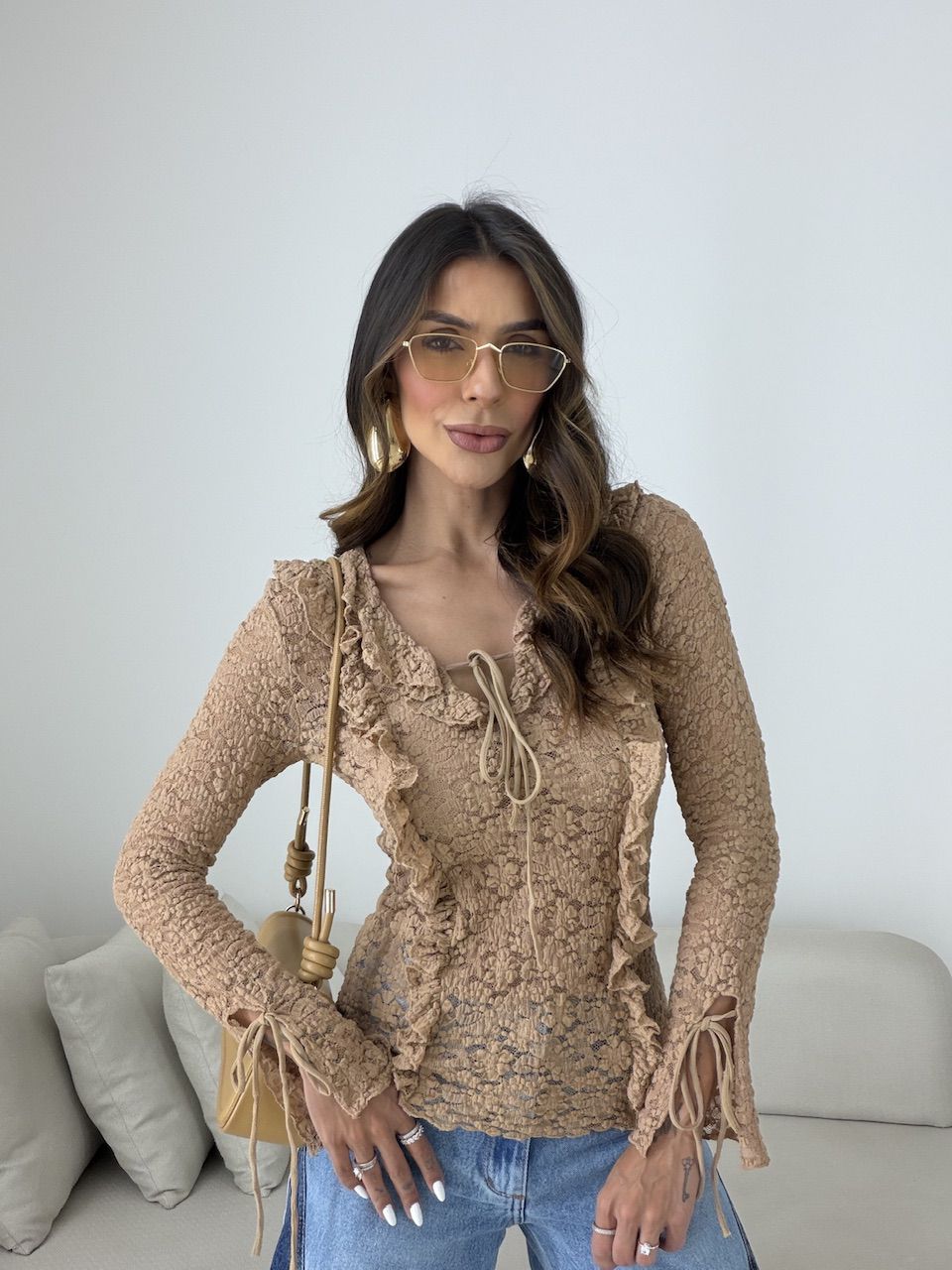 BLUSA CHARLOTTE RENDA MARROM - 0080590054 - CAROLLA FERRARO
