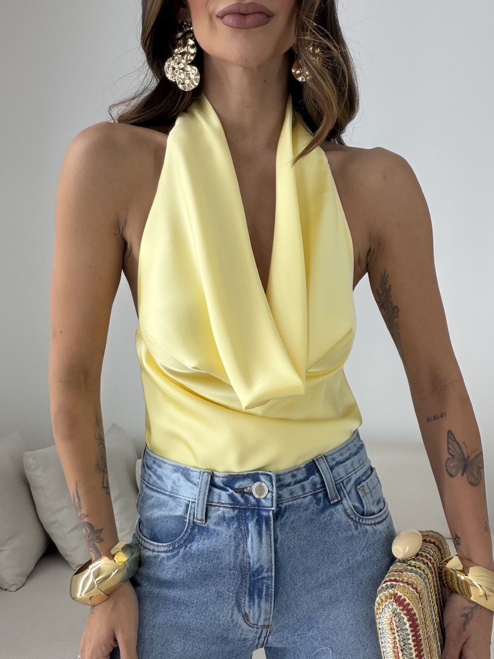 BLUSA FÁTIMA ACETINADA AMARELA