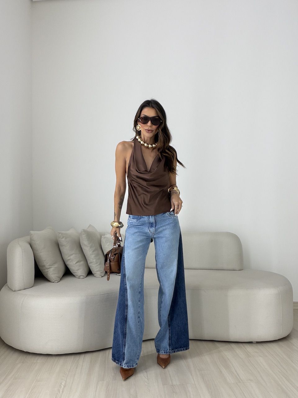 BLUSA FÁTIMA ACETINADA MARROM