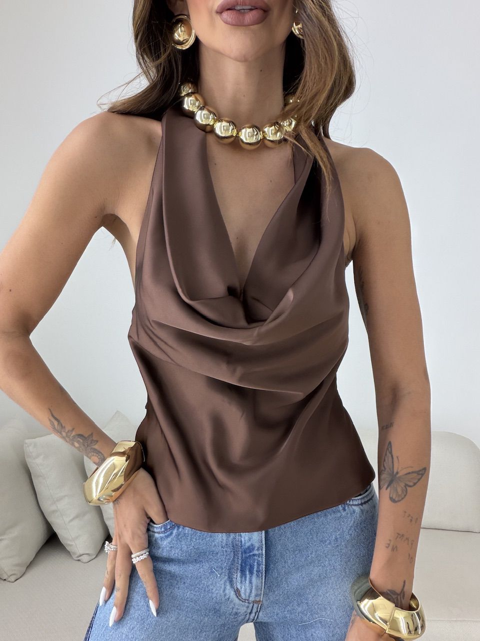 BLUSA FÁTIMA ACETINADA MARROM