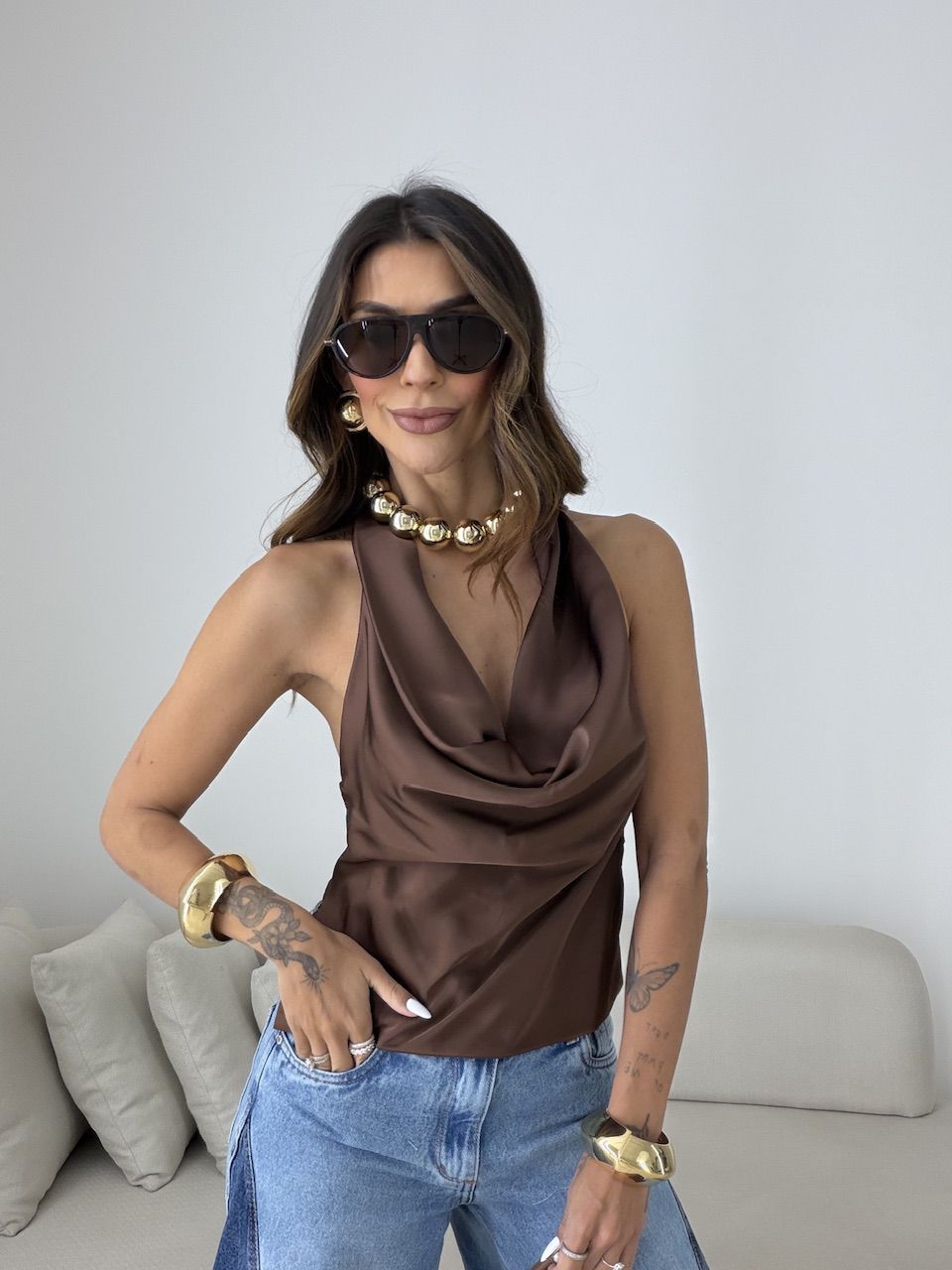 BLUSA FÁTIMA ACETINADA MARROM