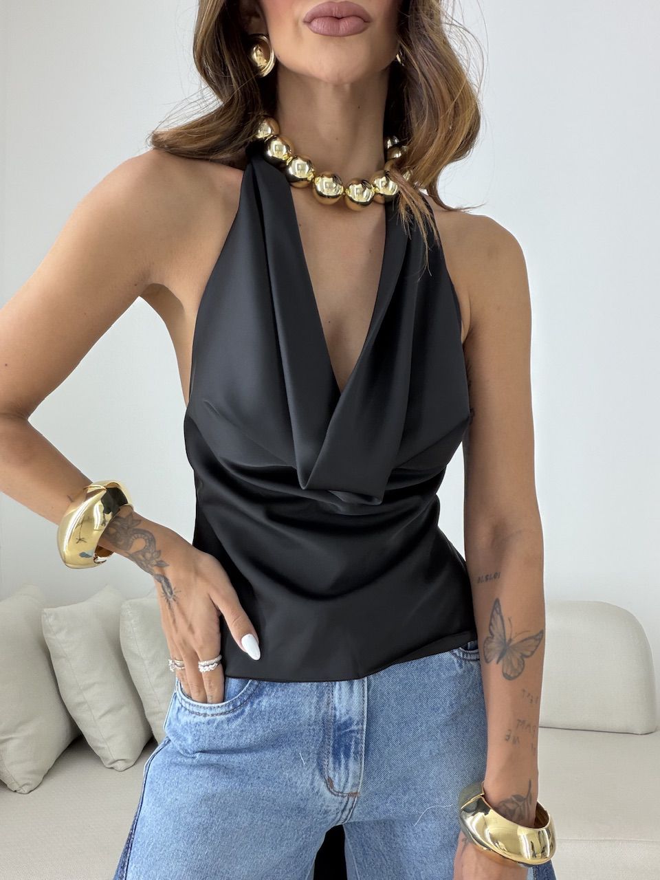 BLUSA FÁTIMA ACETINADA PRETA