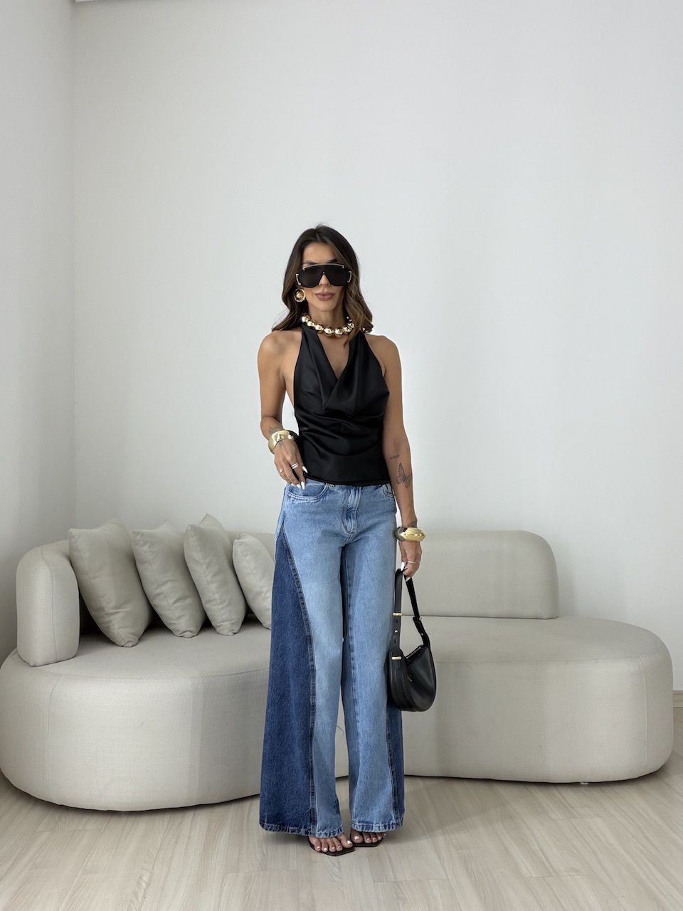 BLUSA FÁTIMA ACETINADA PRETA