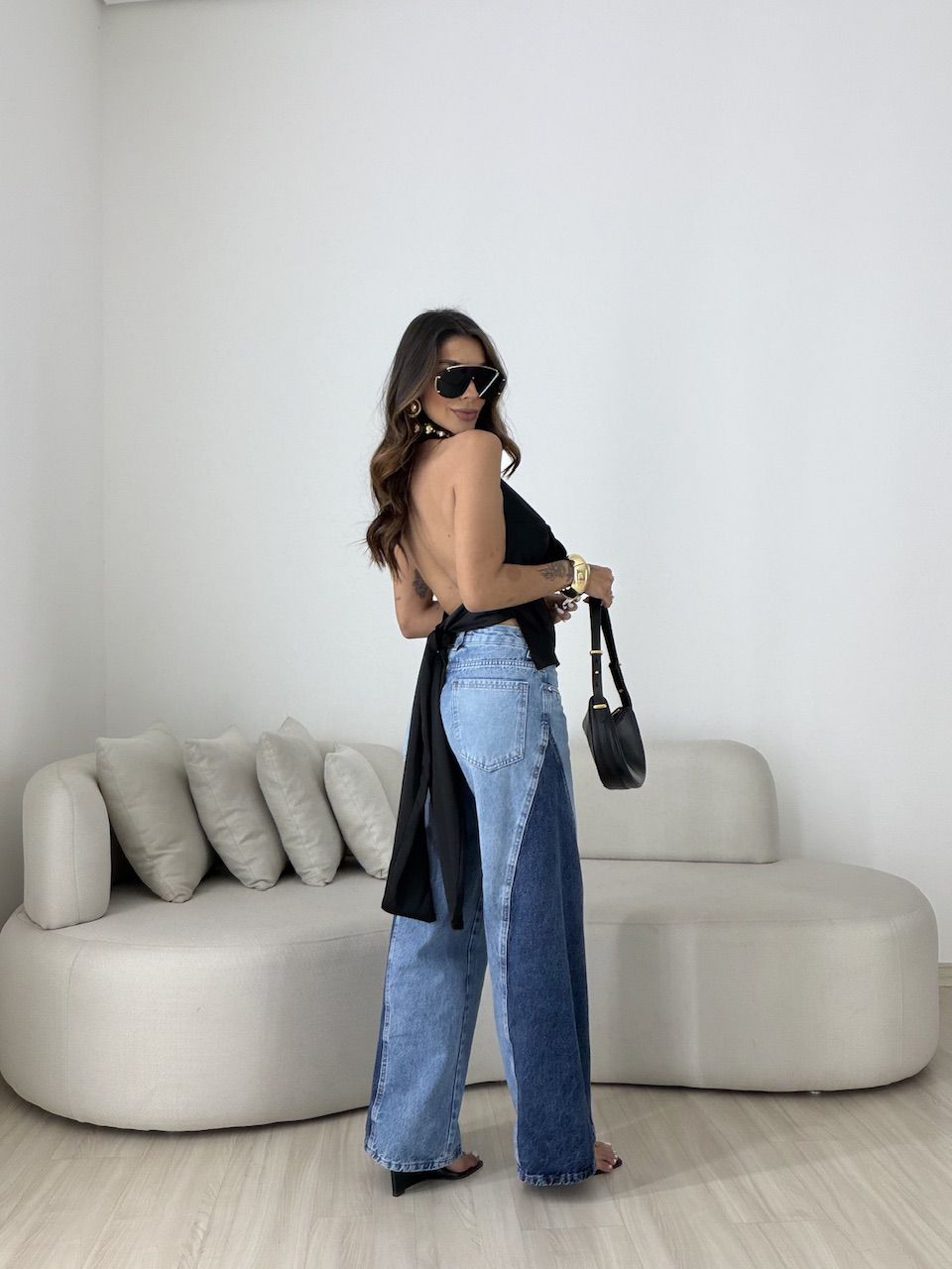 BLUSA FÁTIMA ACETINADA PRETA