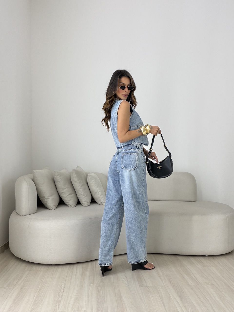CONJUNTO CIBELE COLETE CALÇA JEANS CLARO