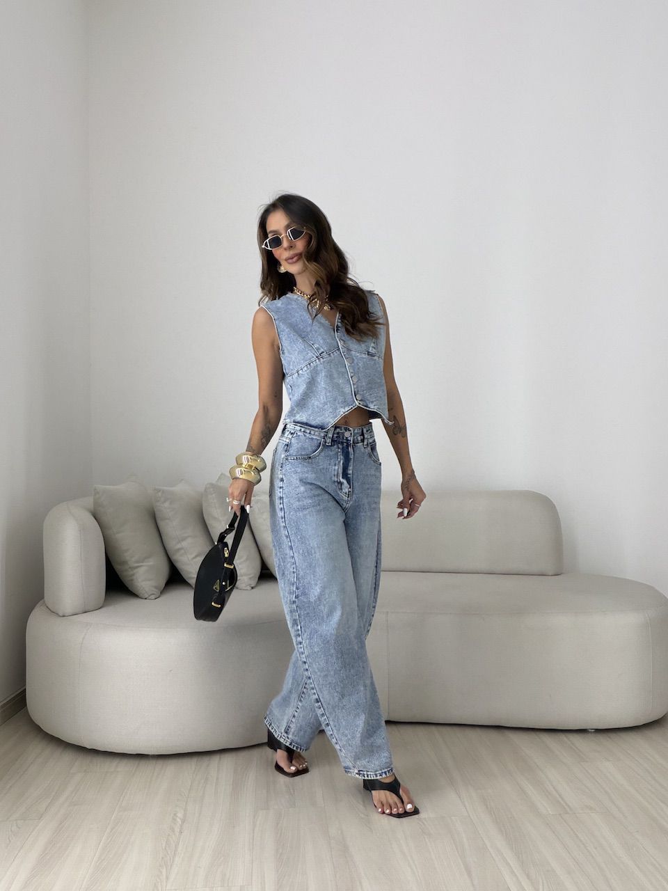 CONJUNTO CIBELE COLETE CALÇA JEANS CLARO