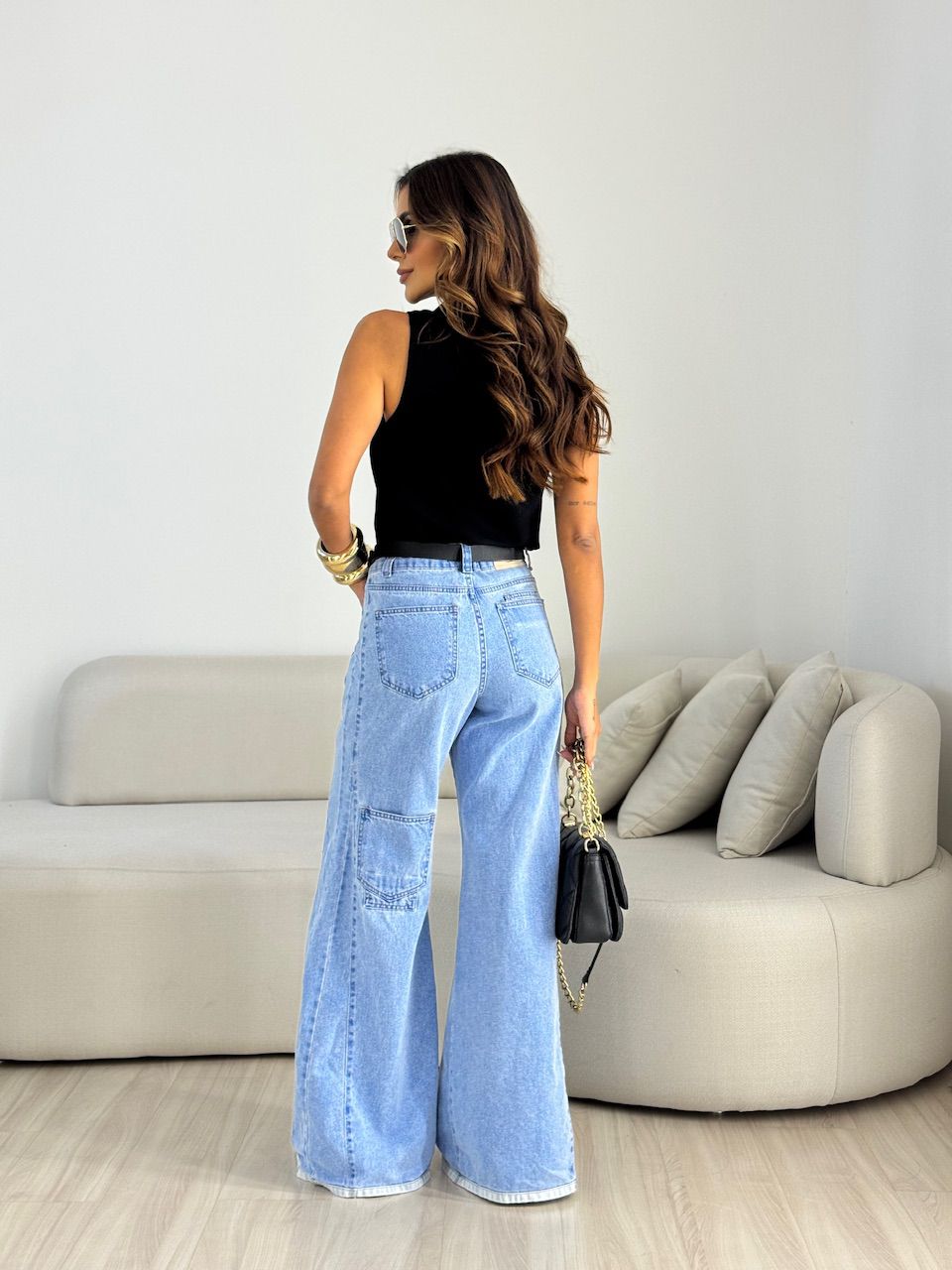 BLUSA RITA DECOTE PRETA