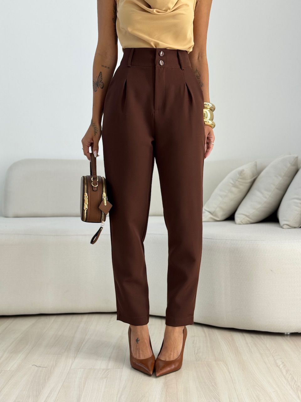 CALÇA ADA CENOURA MARROM