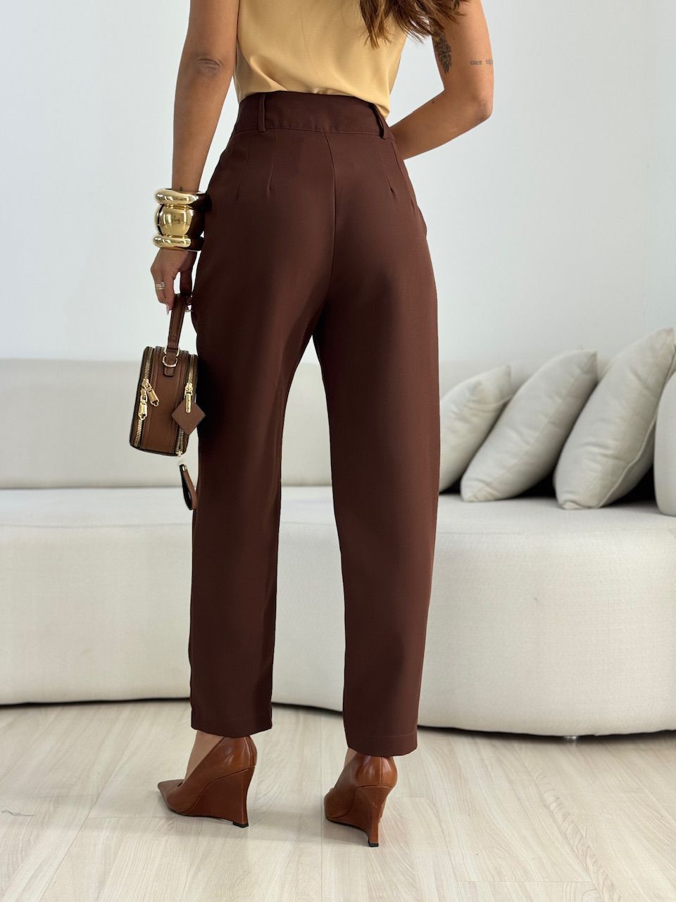 CALÇA ADA CENOURA MARROM