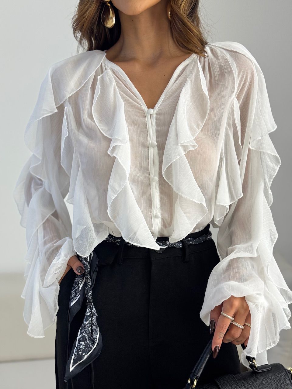 BLUSA FLÁVIA BABADOS OFF