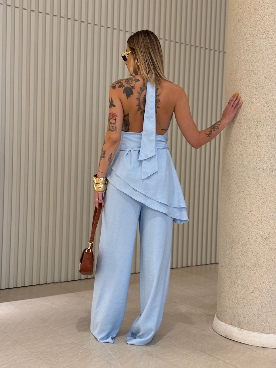 CONJUNTO ADELE BLUSA ASSIMÉTRICA AZUL