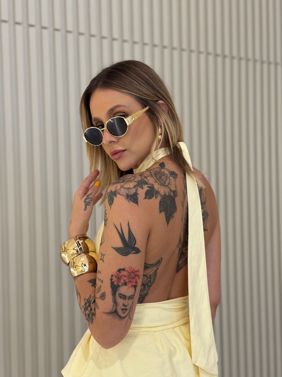 CONJUNTO ADELE BLUSA ASSIMÉTRICA YELLOW BUTTER