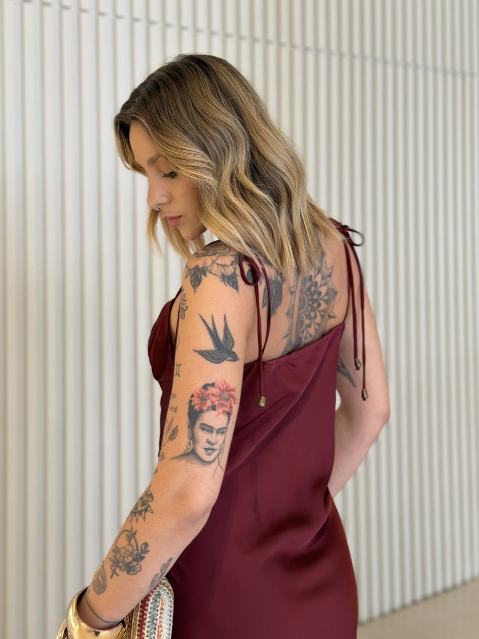 VESTIDO CRISTIANE ACETINADO VINHO