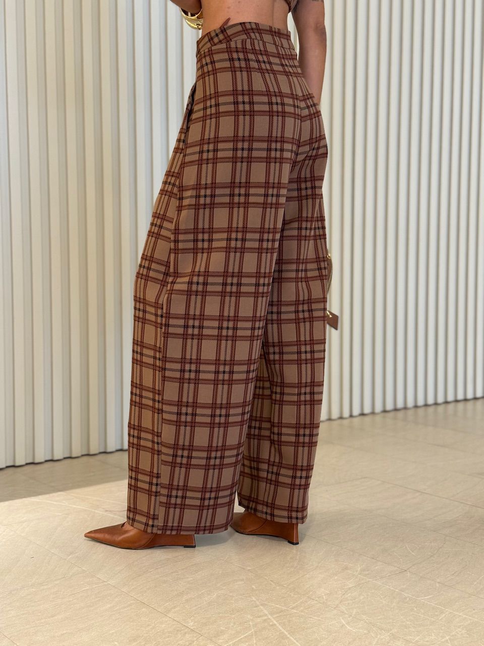 CALÇA TAÍS XADREZ CAFÉ