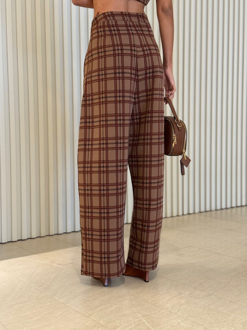 CALÇA TAÍS XADREZ CAFÉ