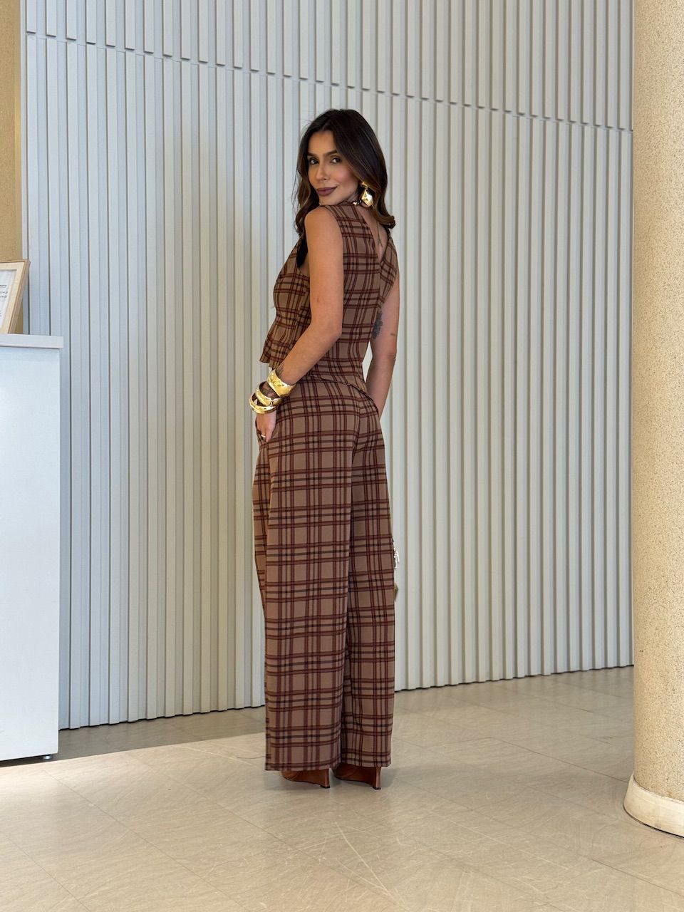 COLETE MAÍRA XADREZ CAFÉ