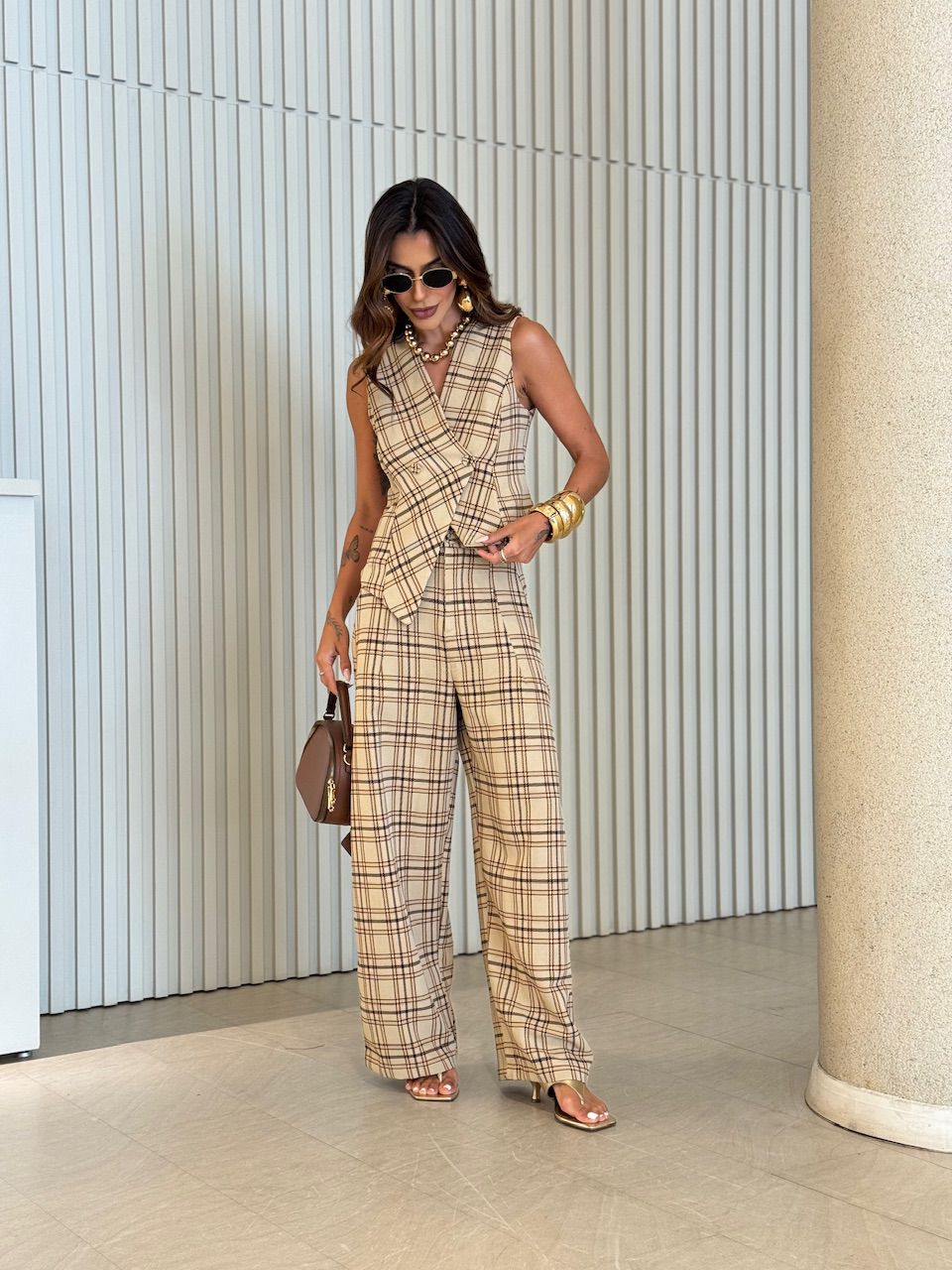 COLETE MAÍRA XADREZ NUDE