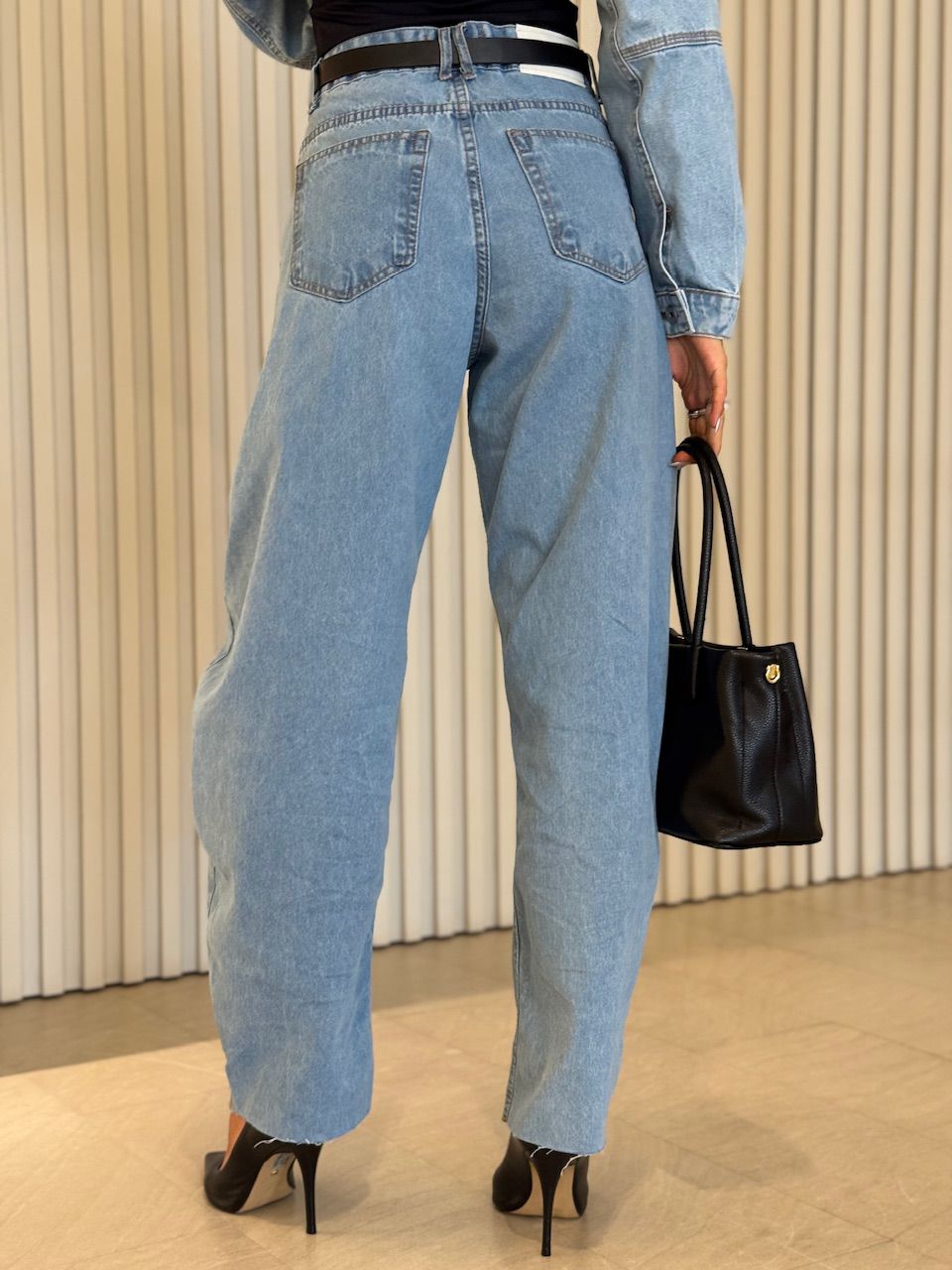 CALÇA VANESSA BALLOON JEANS CLARO