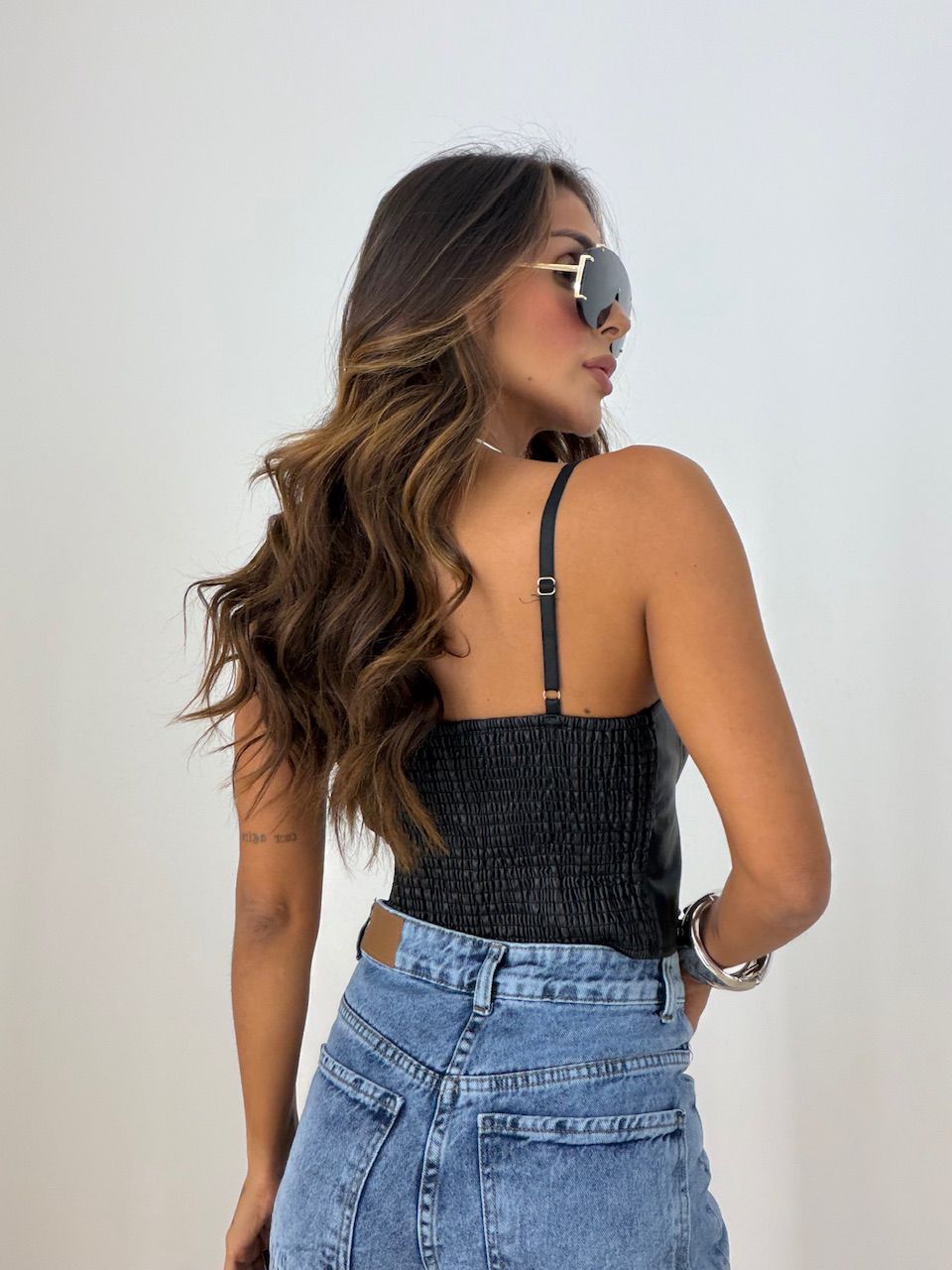 CROPPED BELLA COURO FAKE PRETO