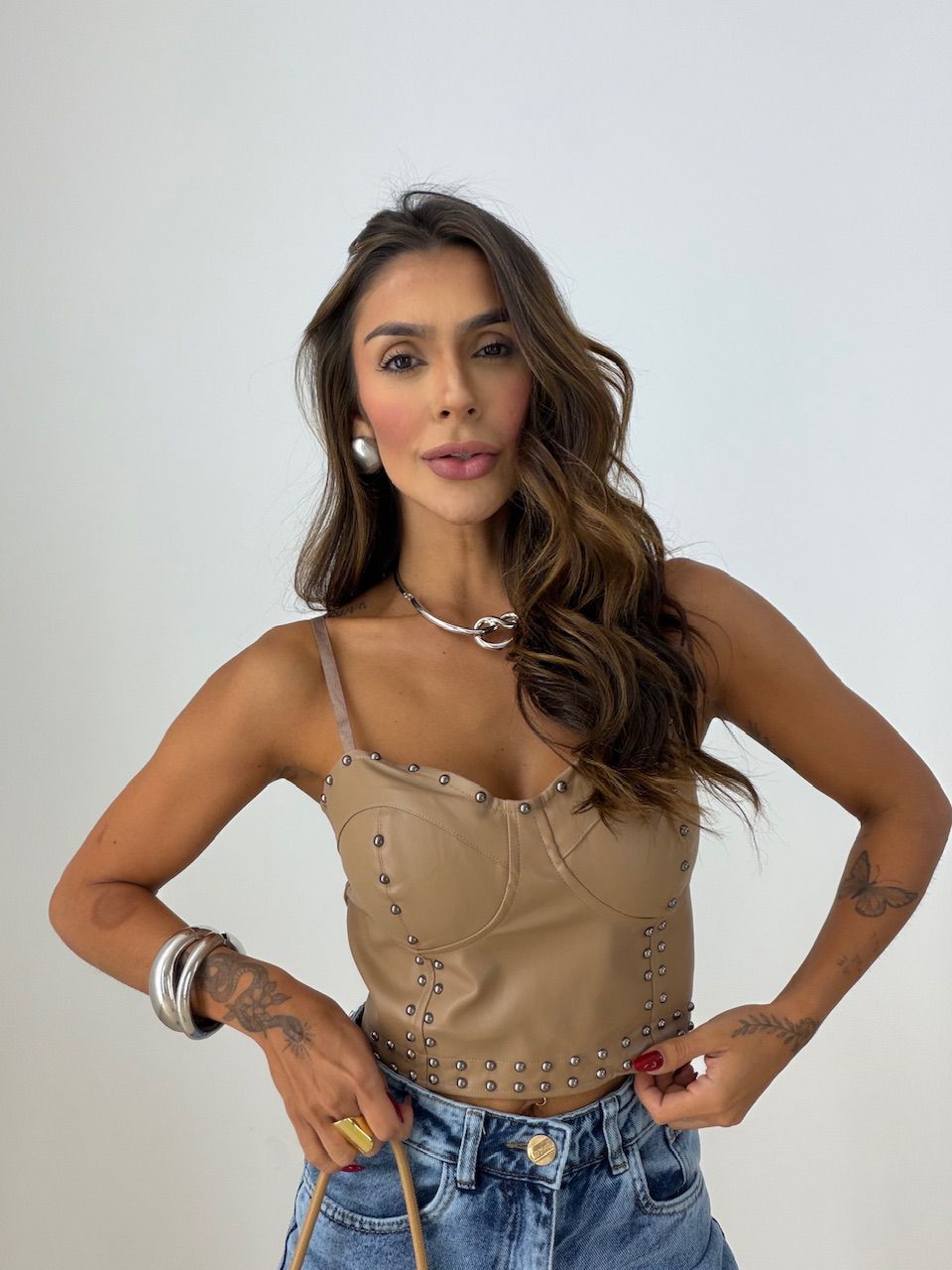 CROPPED BELLA COURO FAKE NUDE
