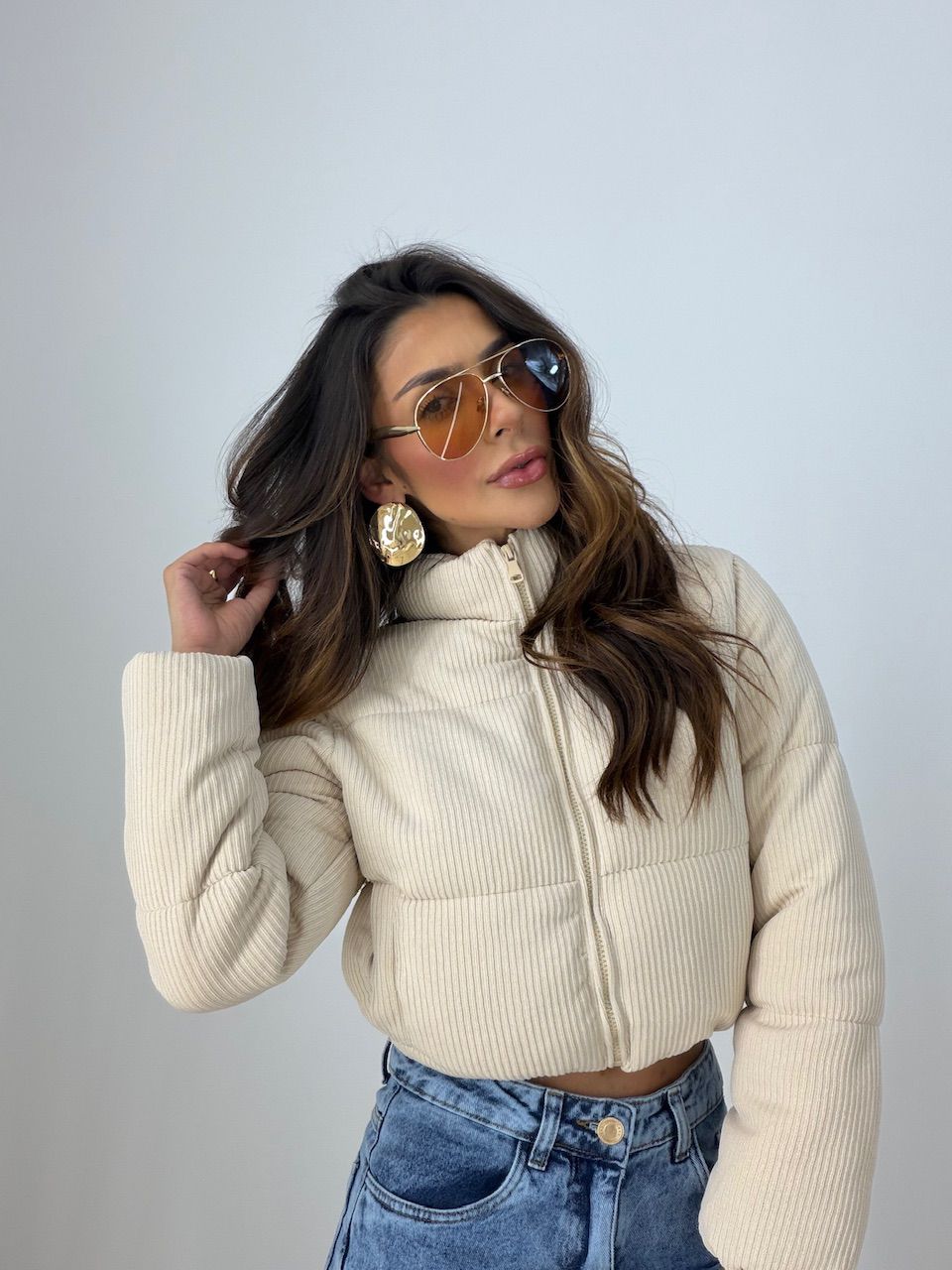 PUFFER LINETE CANELADA AREIA