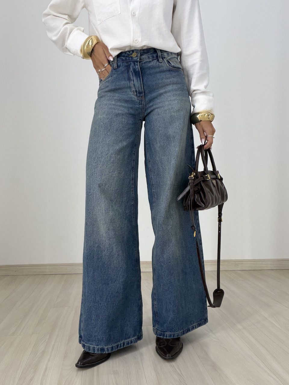 CALÇA ANA BEATRIZ WIDE JEANS MÉDIO - 0078670423 - CAROLLA FERRARO