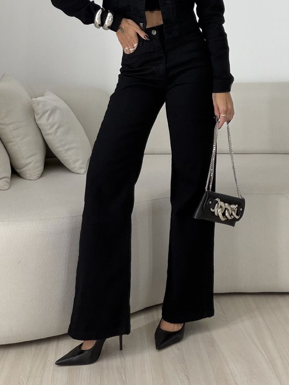 CALÇA MARCELA COTELÊ PRETA - 0078760033 - CAROLLA FERRARO