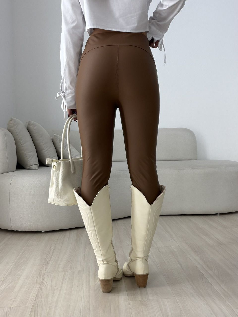 CALÇA TATIANA PU TERRA COTA 