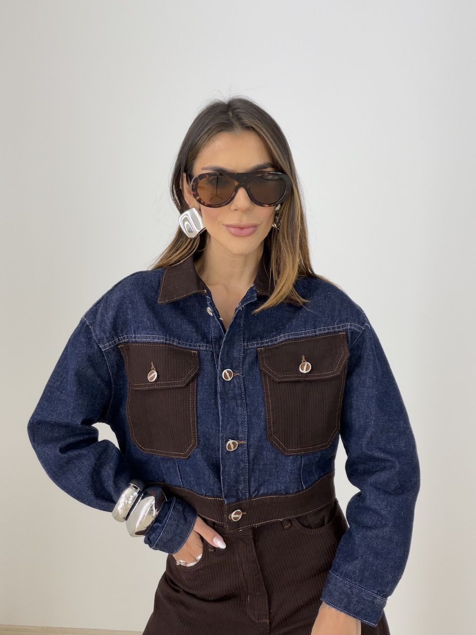 JAQUETA BIA BOLSOS JEANS ESCURO - 0078660070 - CAROLLA FERRARO