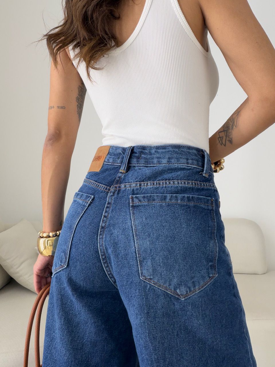 CALÇA TAMARA BALLOON RECORTES JEANS ESCURO