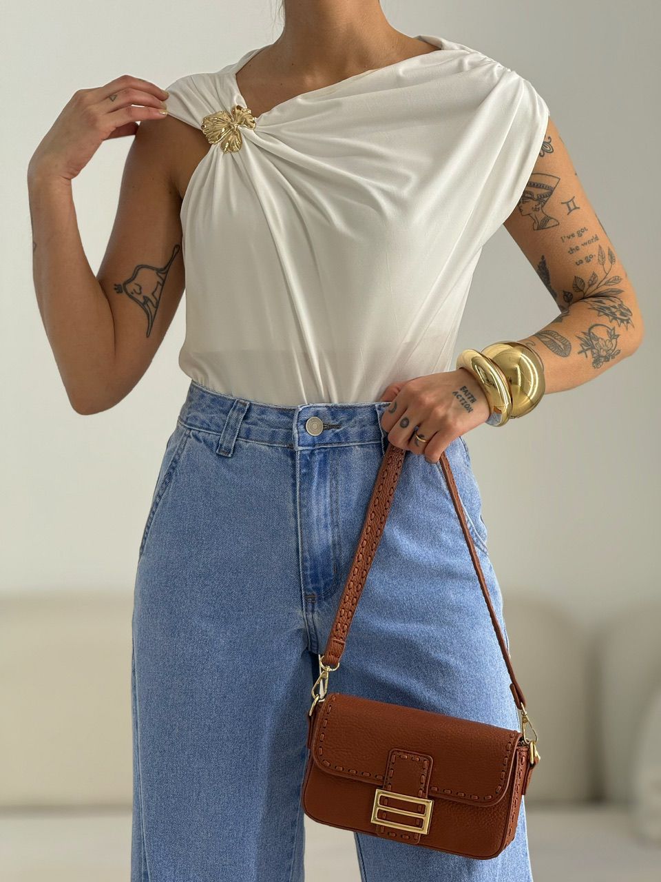 BLUSA TAINÁ METAL OFF.