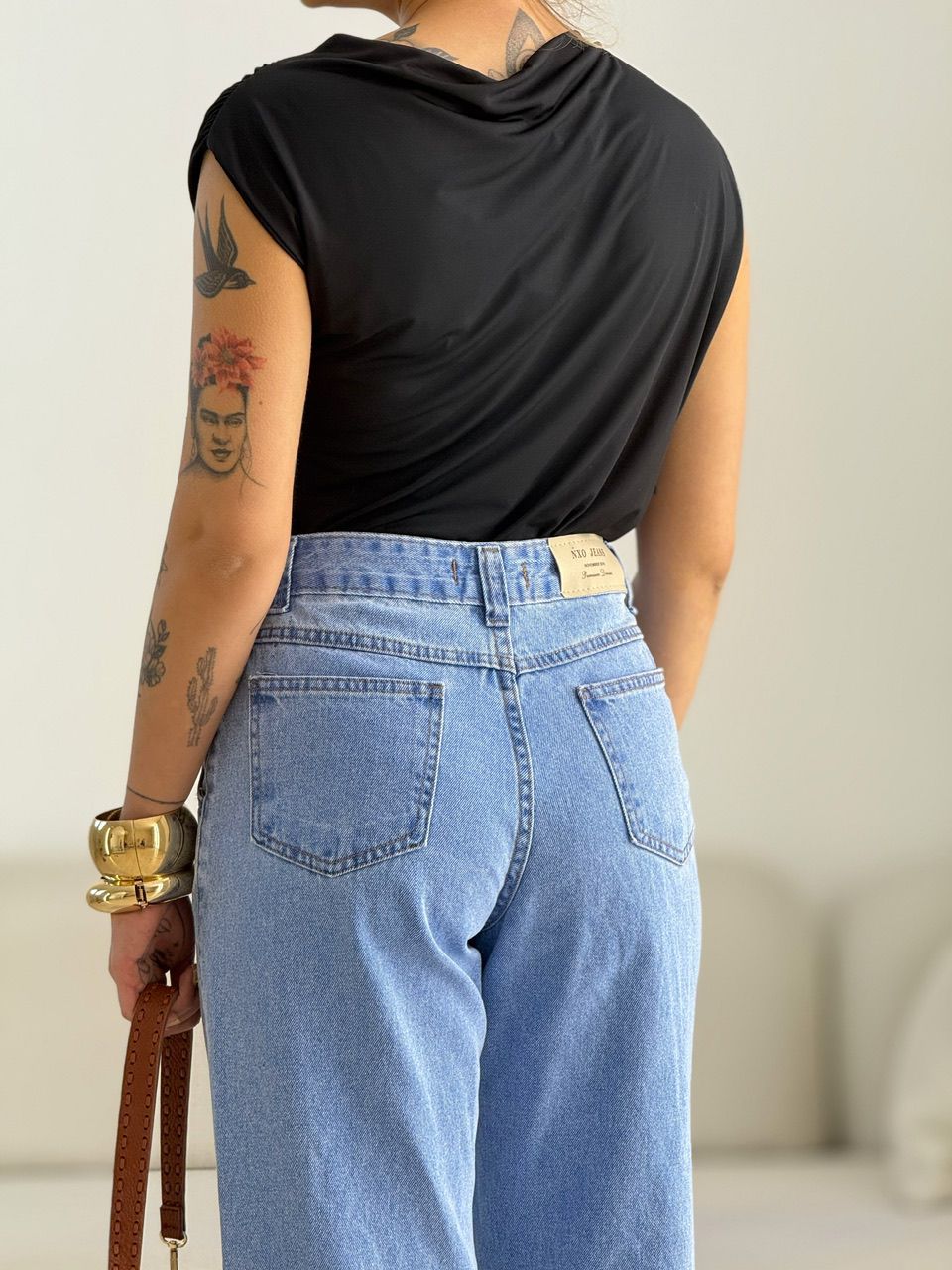 BLUSA TAINÁ METAL Preta