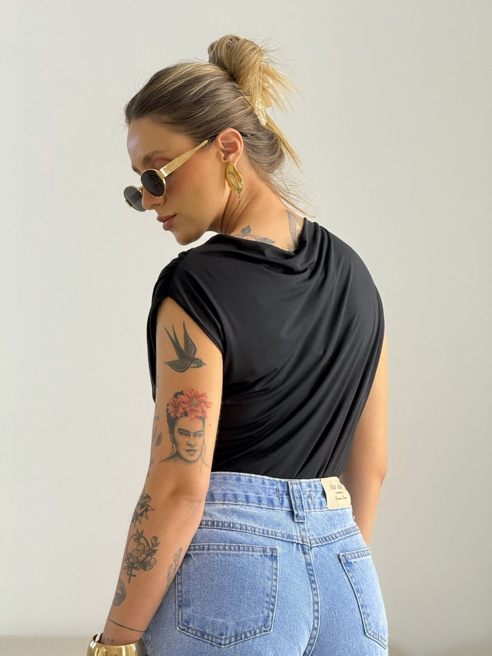 BLUSA TAINÁ METAL Preta