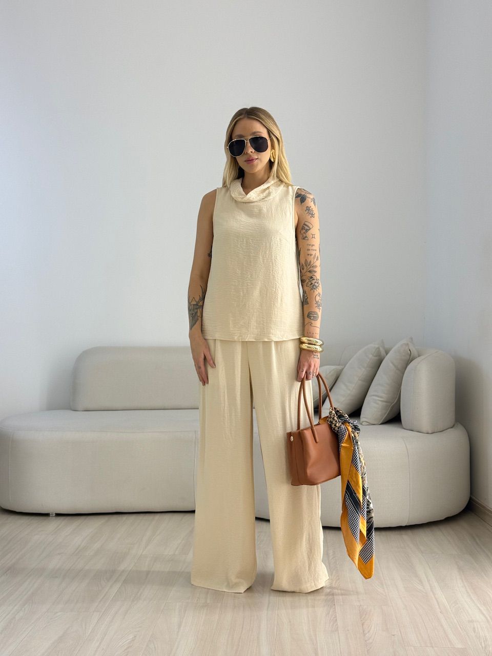 CONJUNTO VALEN CINTO FLOR AREIA
