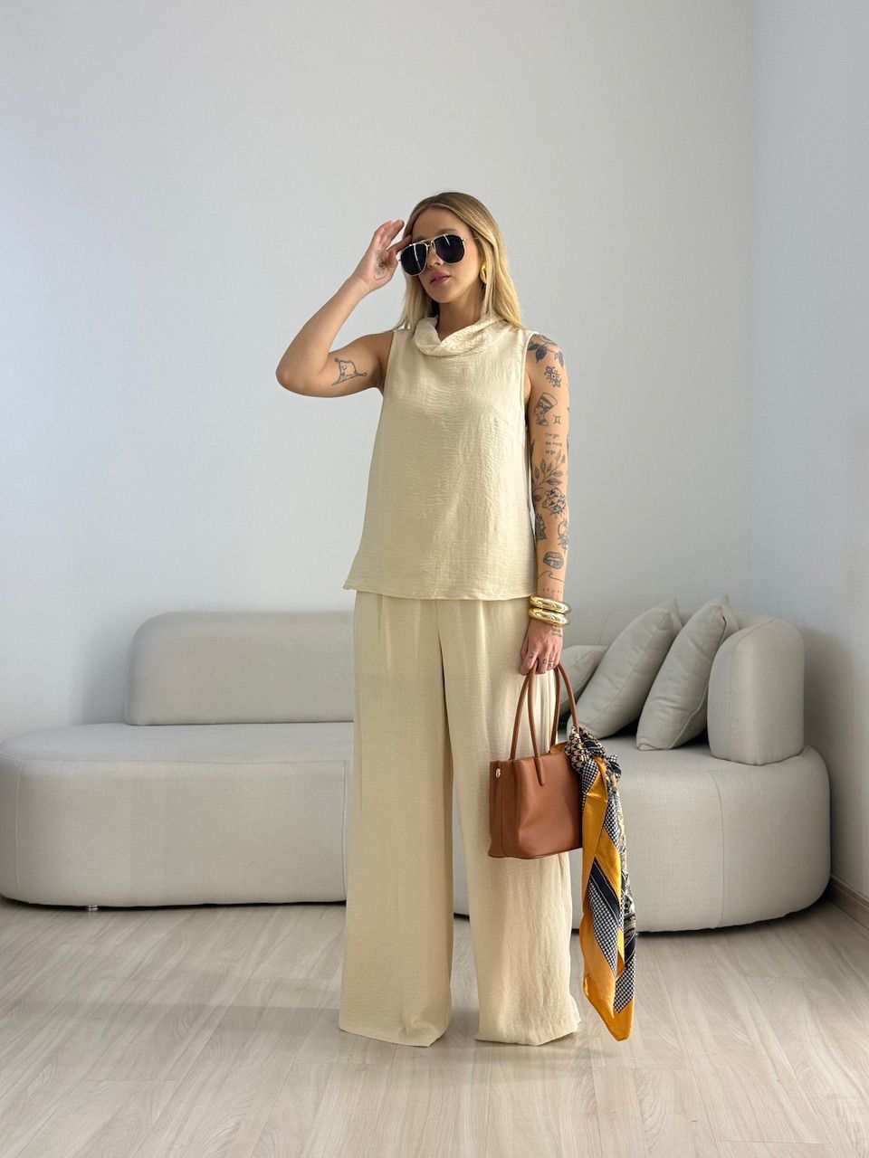 CONJUNTO VALEN CINTO FLOR AREIA