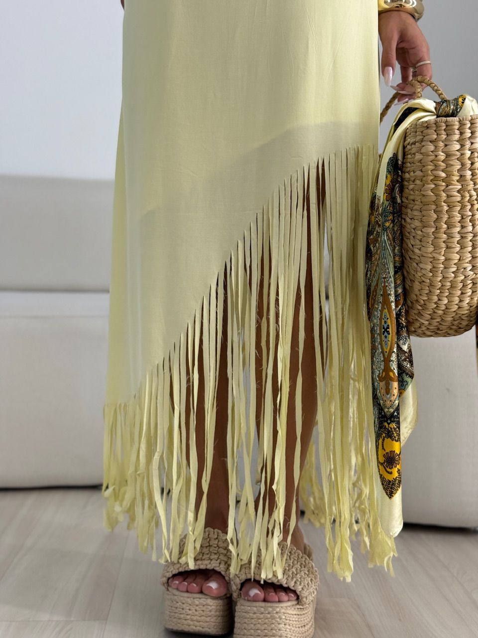 VESTIDO RAIANE FRANJAS YELLOW BUTTER