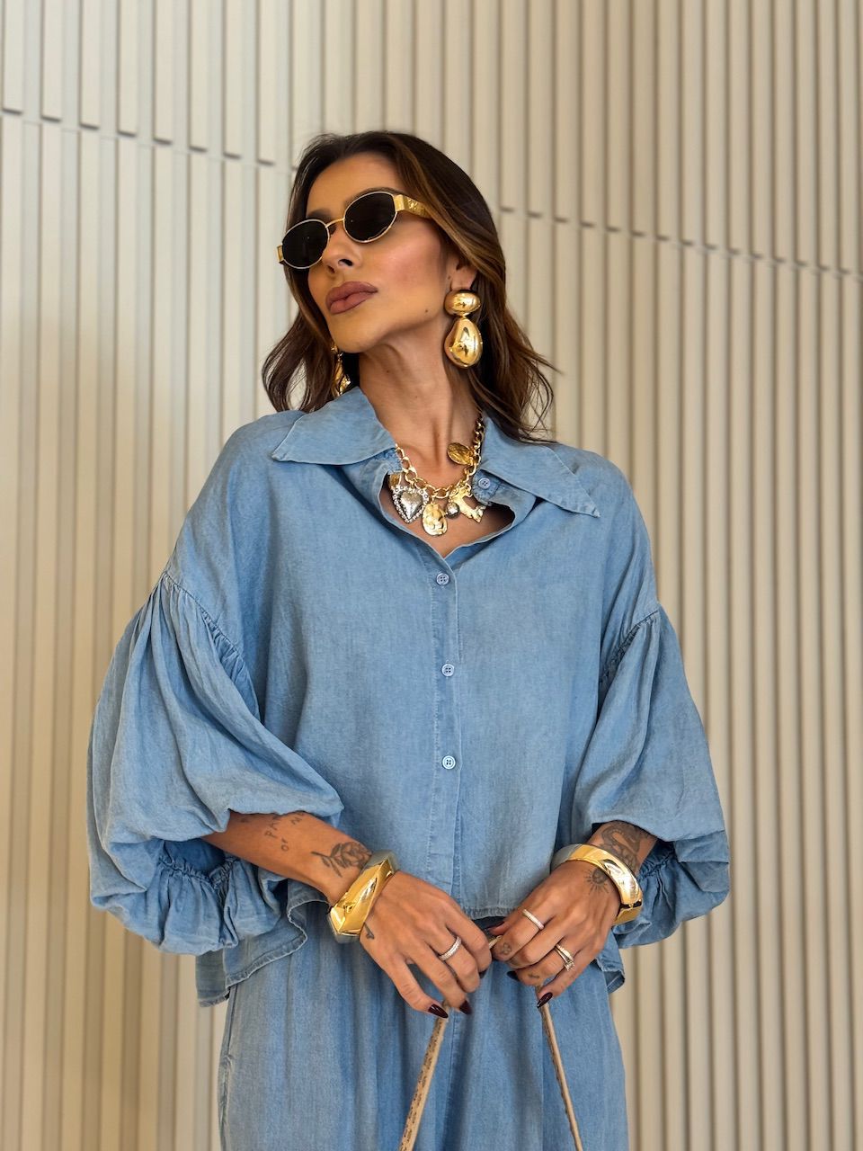 CAMISA SUELI MANGA BALONÊ JEANS CLARO