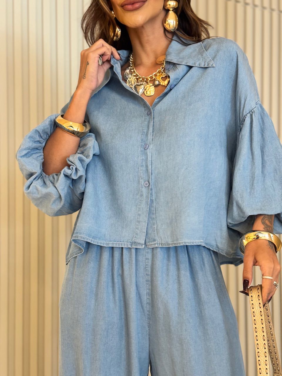 CAMISA SUELI MANGA BALONÊ JEANS CLARO