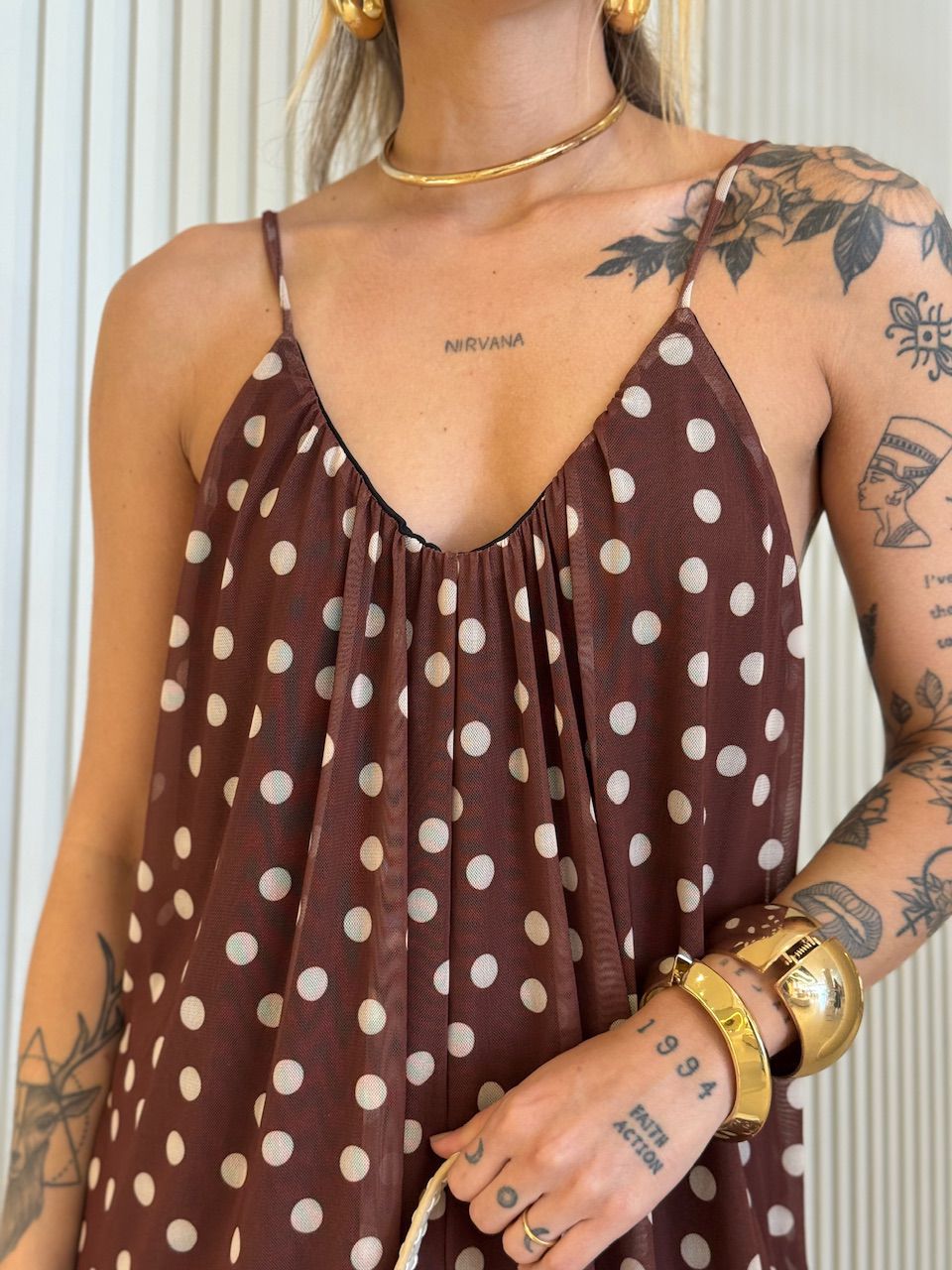 MACACÃO PENÉLOPE TULE POÁ MARROM