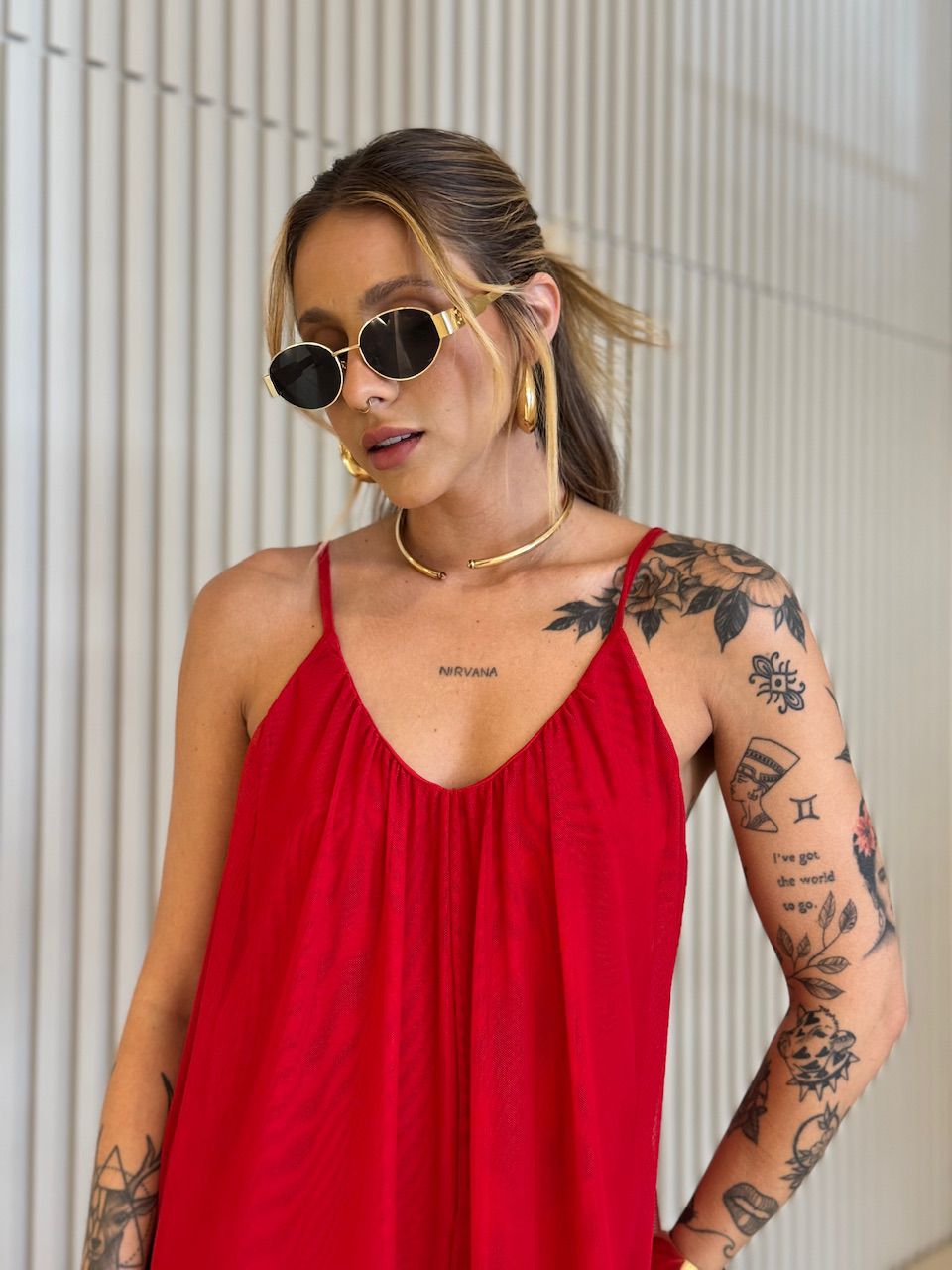 MACACÃO PENÉLOPE TULE VERMELHO.