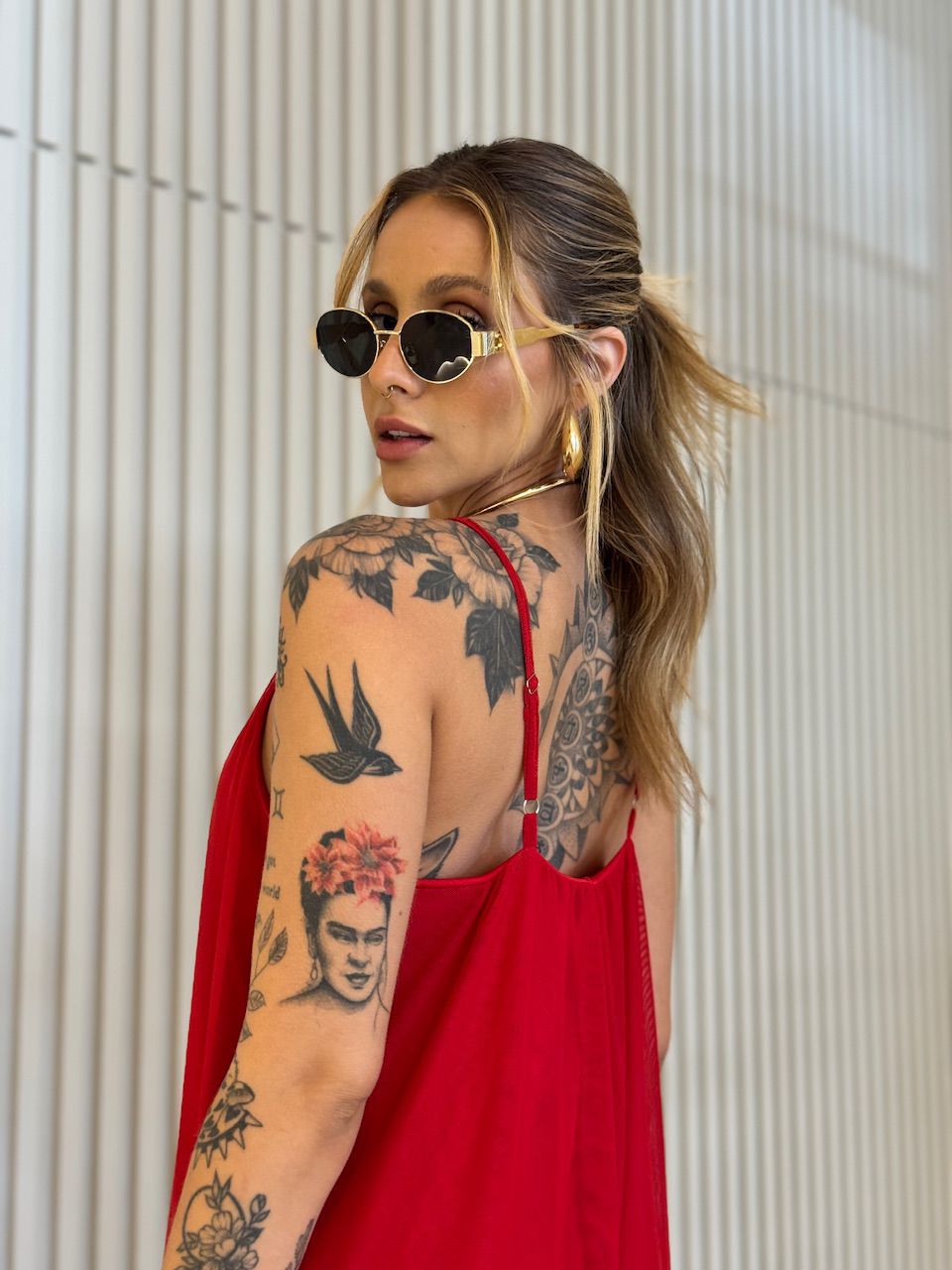 MACACÃO PENÉLOPE TULE VERMELHO.