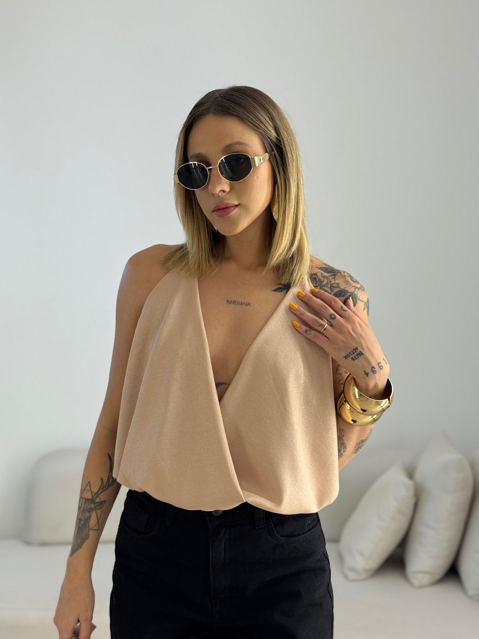 BLUSA MONIQUE CF DECOTE EM V NUDE