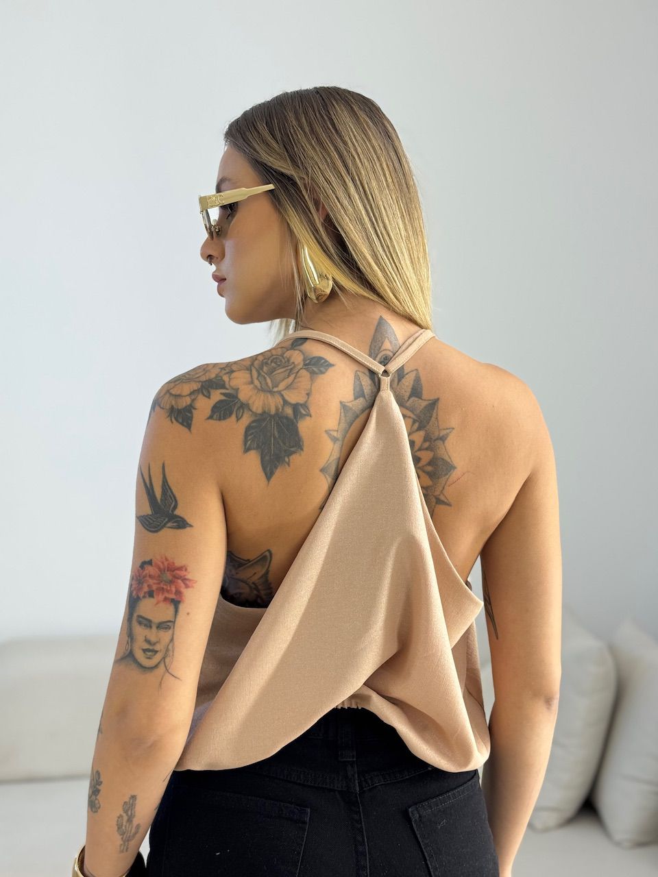 BLUSA MONIQUE CF DECOTE EM V NUDE