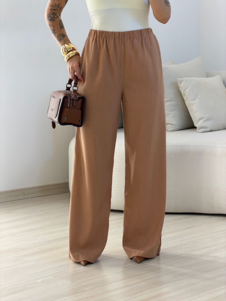 CALÇA BERENICE BÁSICA CAPUCCINO - 0073650125 - CAROLLA FERRARO