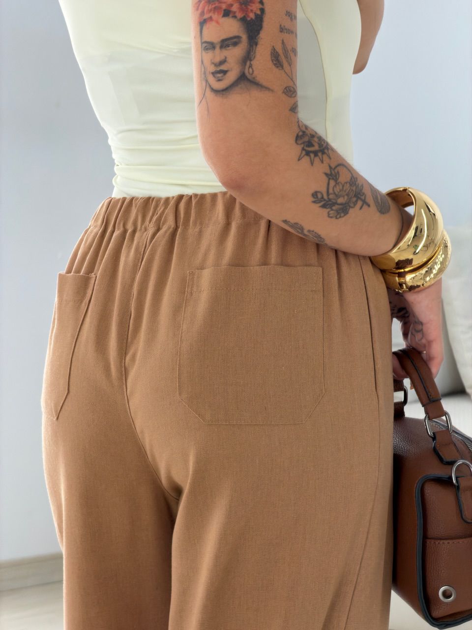 CALÇA BERENICE BÁSICA CAPUCCINO 