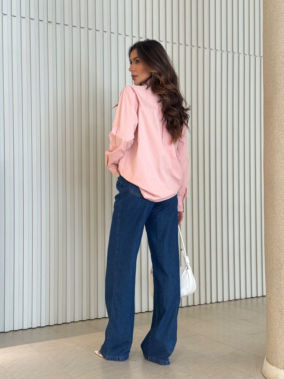 CAMISA BRUNA AMARRAÇÃO ROSA