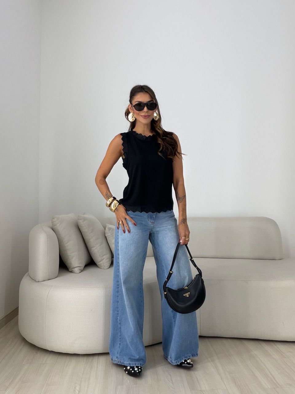 BLUSA JOICE CAVADA PRETA