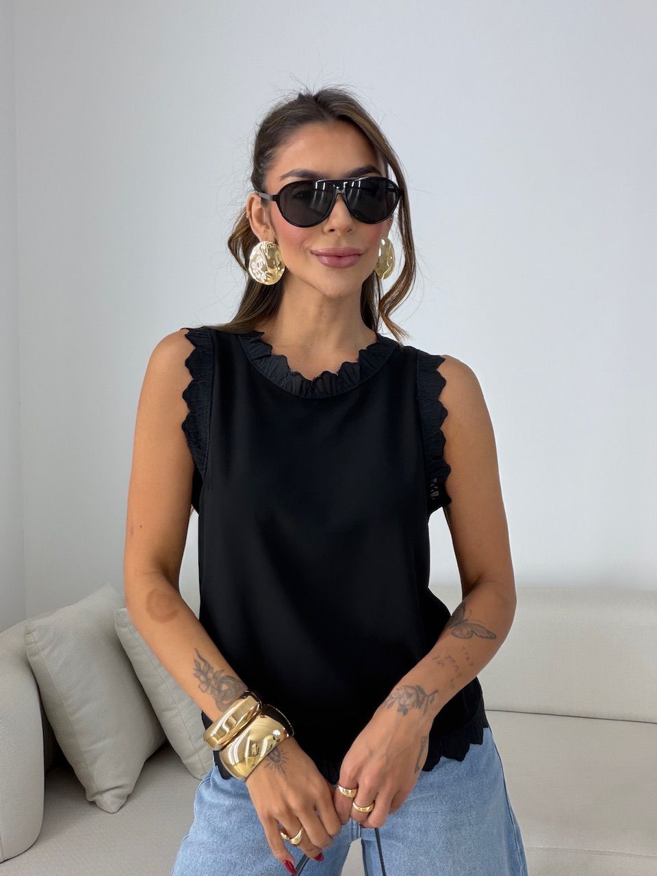 BLUSA JOICE CAVADA PRETA