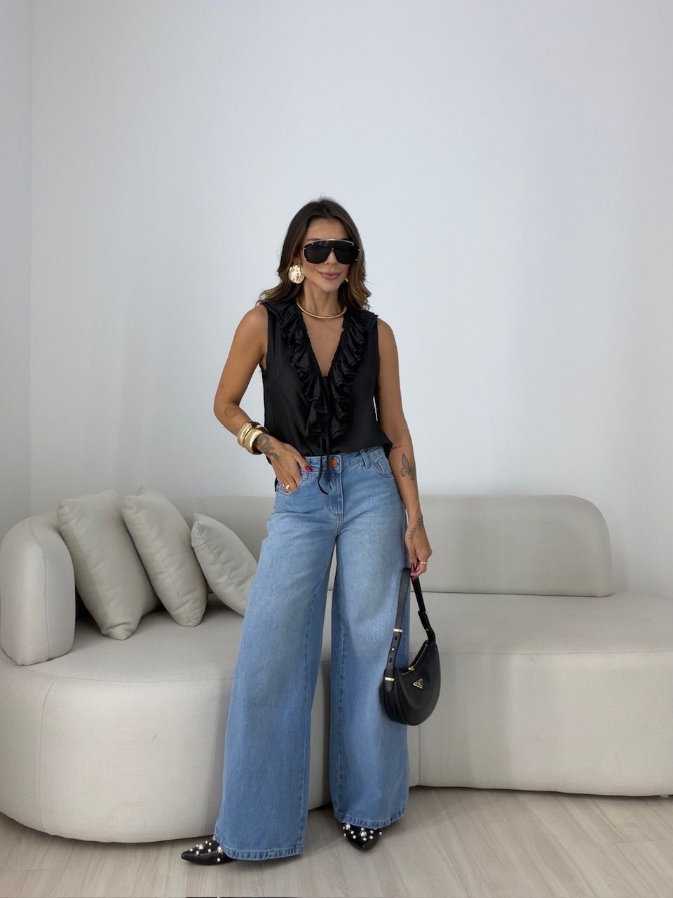 BLUSA VALENTINA BABADO PRETA